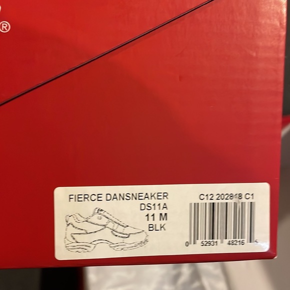 Capezio Fierce DS11 DanSneaker 10.5 women’s black dance sneaker - Picture 7 of 12